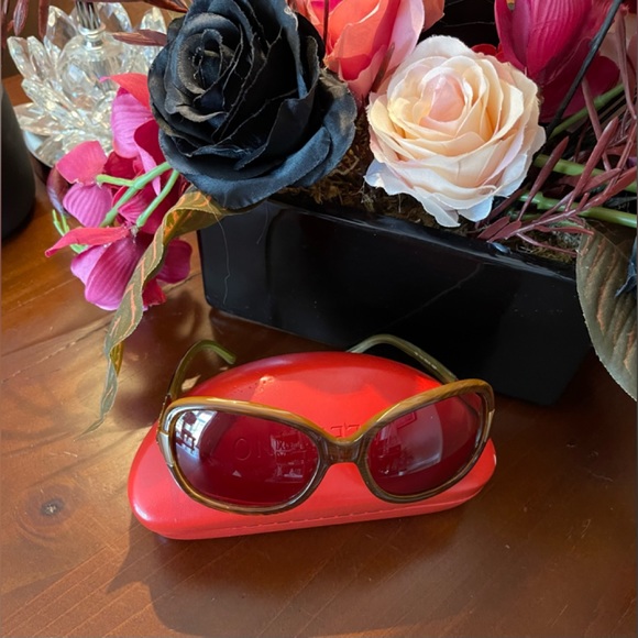 Valentino Tortoise Shell Color, Swarovski Crystals, Oversized Sunglasses - Picture 2 of 15